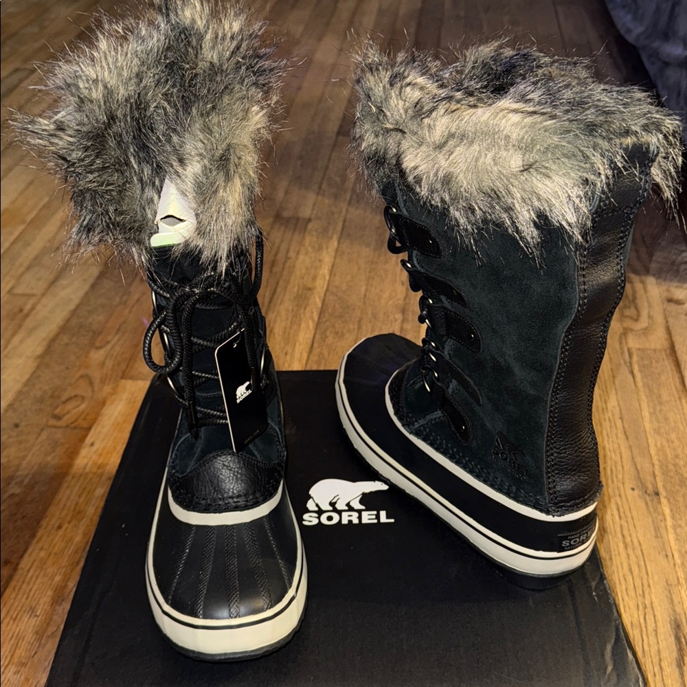 Sorel Black and Gray Winter Boots